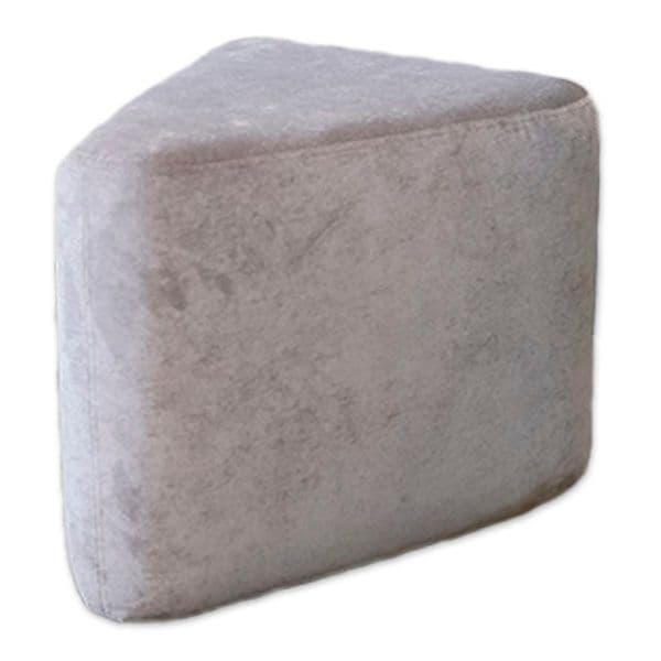 pufik-shape-light-gray-triangle.jpg